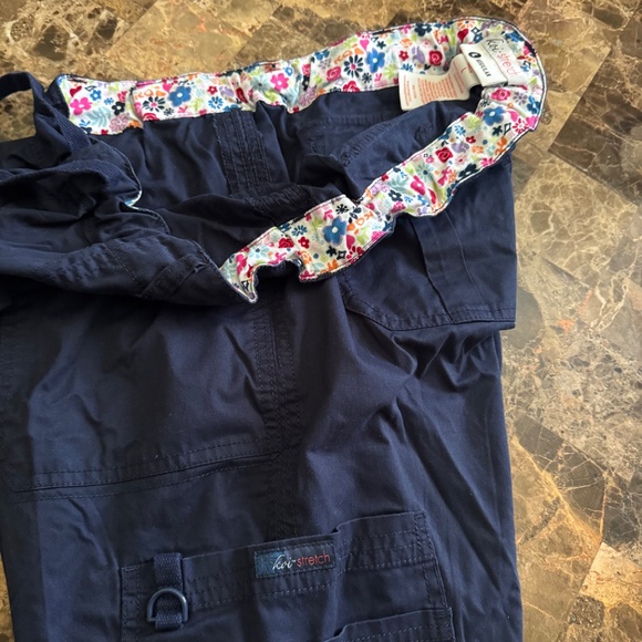 Scrub set - Picture 3 of 4